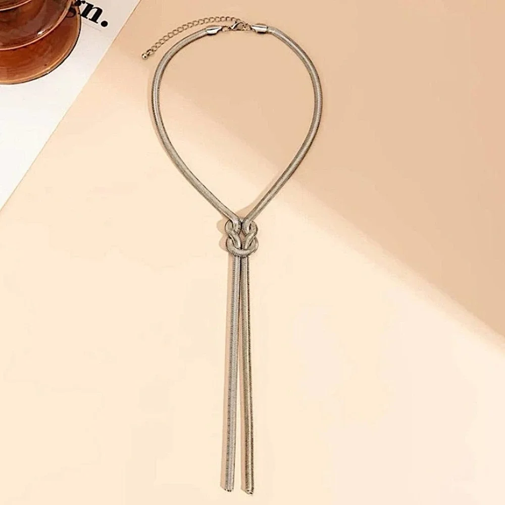 Silver Knot Tassel Snake Flat Herringbone Vintage Necklace - Picture 8 of 9
